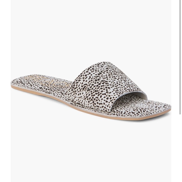 Beach By Matisse Shoes - *NEW* BEACH BY MATISSE BLACK WHITE SPOTTED SUEDE SLIDE SANDAL 9